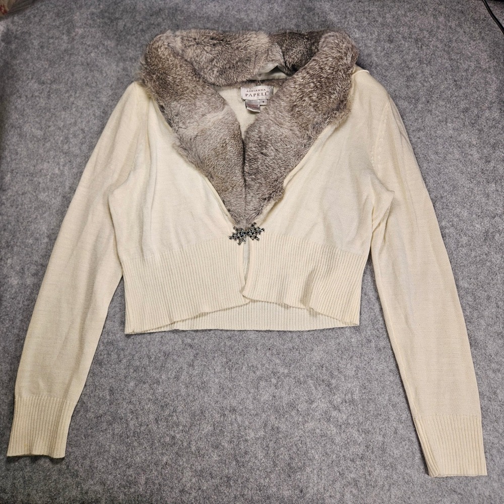 VTG Womens Cream Cropped Cardigan Faux Fur Collar Old Money Elegant Sz 6 READ